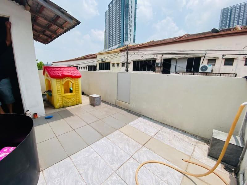 2-storey Terraced House for Sale in Seksyen 8 (Bangi) - Atikah Azman - Exterior - PropertyGuru.com.my