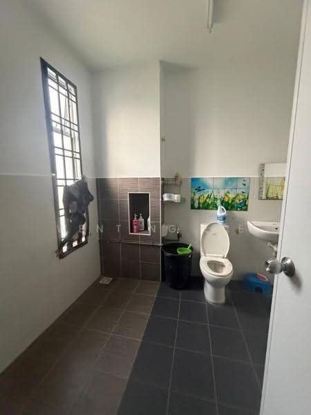 2-storey Terraced House for Sale in Johor Bahru (Johor) - Wenting Lee - Bathroom - PropertyGuru.com.my