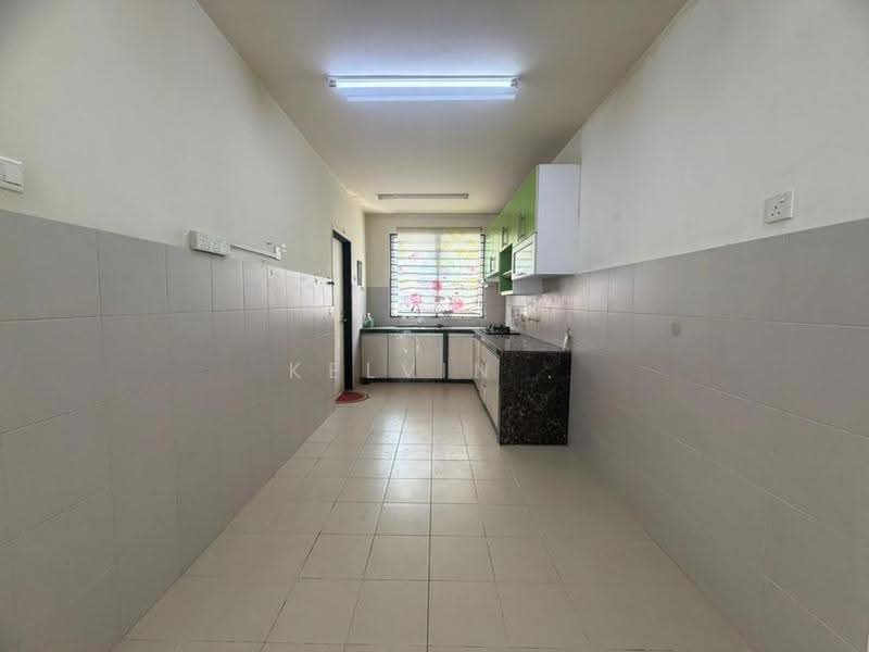 2-storey Terraced House for Sale in Bandar Country Homes (Rawang) - Kelvin . - Kitchen - PropertyGuru.com.my