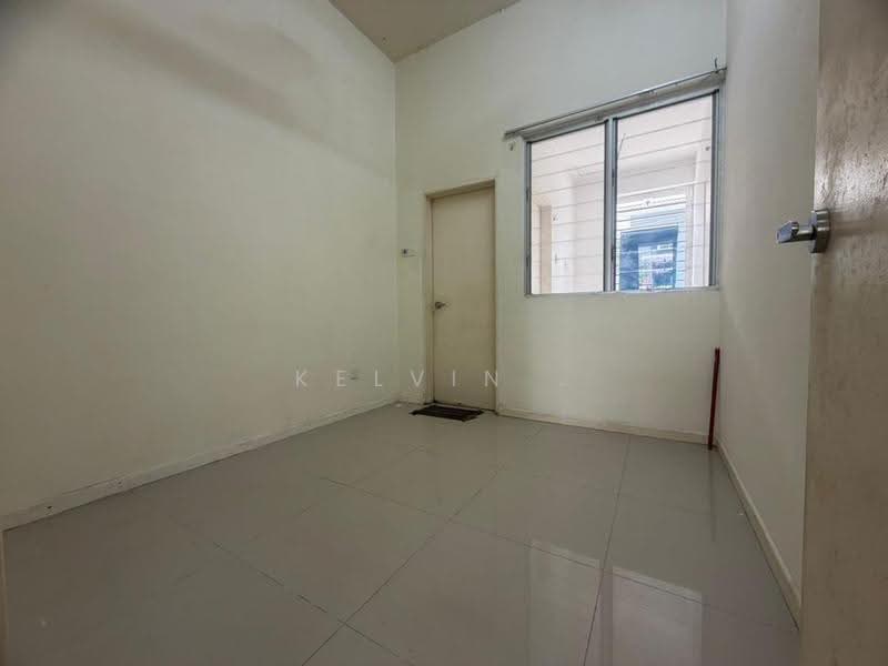 2-storey Terraced House for Sale in Bandar Country Homes (Rawang) - Kelvin . - Interior - PropertyGuru.com.my