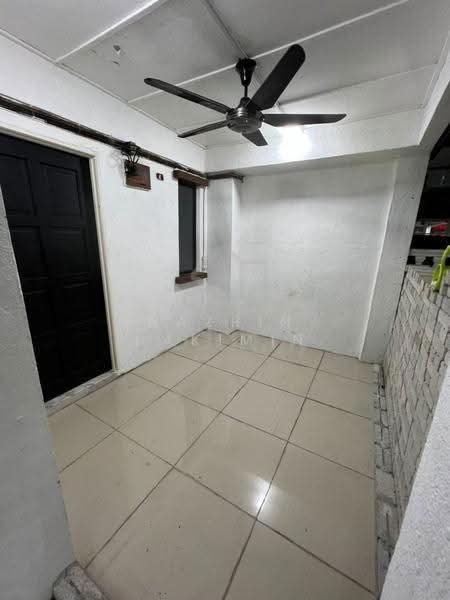 Rumah Teres untuk Dijual di Taman Pinggiran Batu Caves (Selayang) - Nazrin Hakimin - Entrance - PropertyGuru.com.my