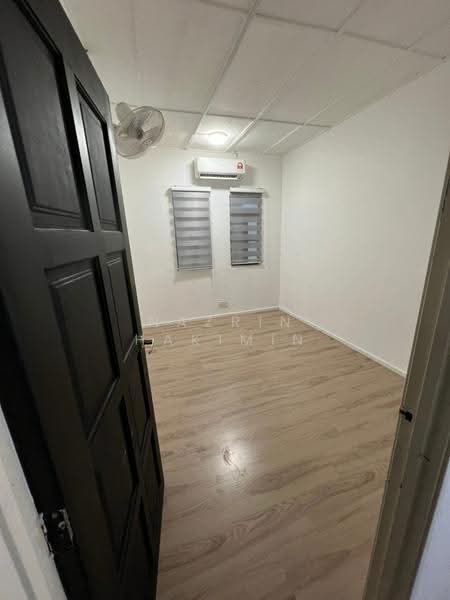 Rumah Teres untuk Dijual di Taman Pinggiran Batu Caves (Selayang) - Nazrin Hakimin - PropertyGuru.com.my