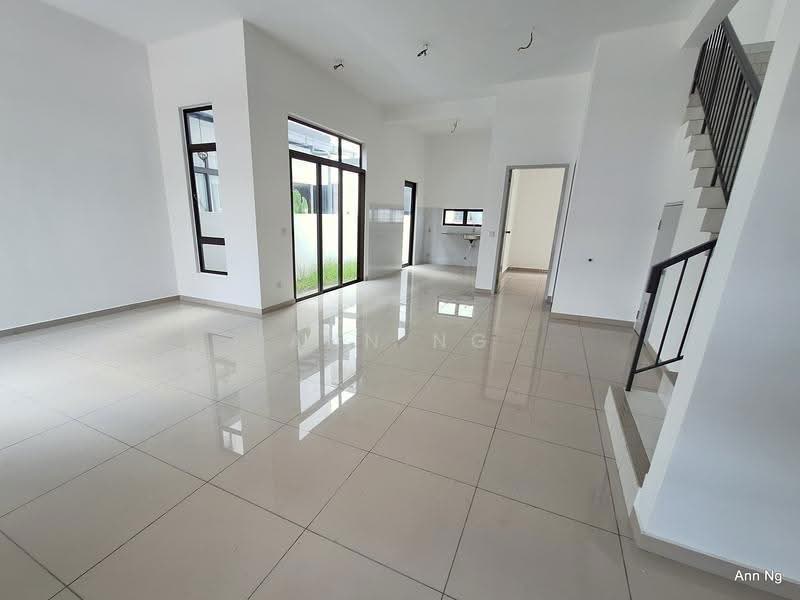 Rumah Teres untuk Dijual di Eco Grandeur (Puncak Alam) - Ann Ng - Living Room - PropertyGuru.com.my