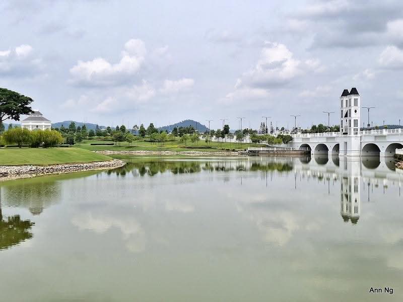Rumah Teres untuk Dijual di Eco Grandeur (Puncak Alam) - Ann Ng - Park - PropertyGuru.com.my