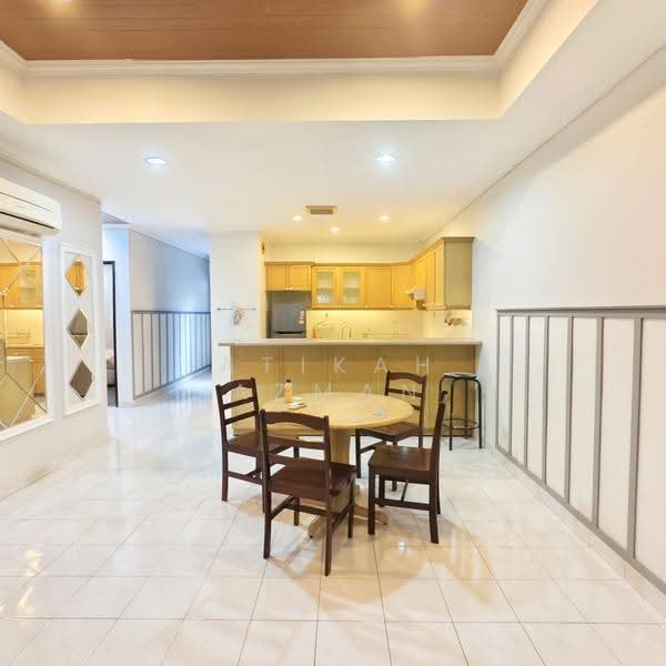 Rumah Bandar untuk Disewa di Country Heights (Kajang) - Atikah Azman - Kitchen - PropertyGuru.com.my