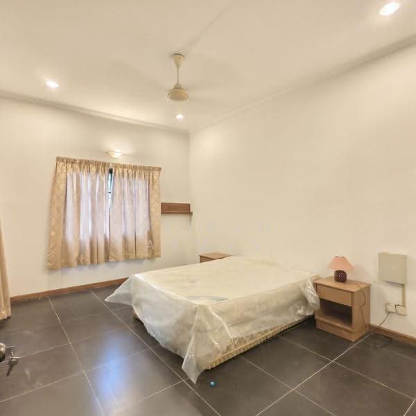 Rumah Bandar untuk Disewa di Country Heights (Kajang) - Atikah Azman - PropertyGuru.com.my