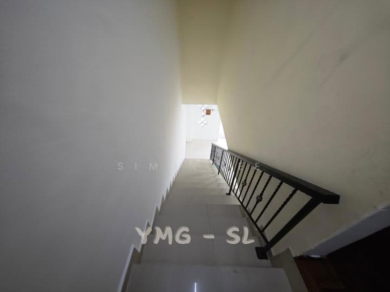 2-storey Terraced House for Sale in Bandar Putra Permai (Seri Kembangan) - Simon Lee - Interior - PropertyGuru.com.my