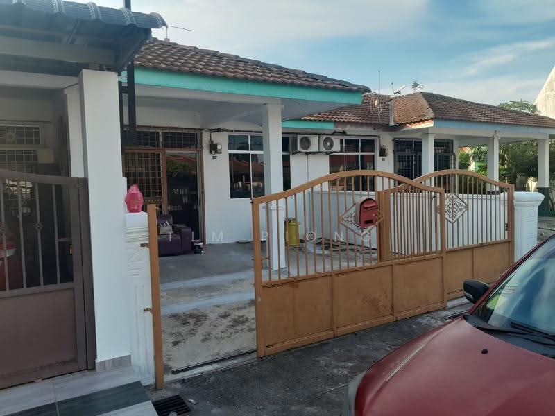 Rumah Teres 1-Tingkat untuk Dijual di Taman Angkasa Nuri (Durian Tunggal) - Tim Piong - Exterior - PropertyGuru.com.my
