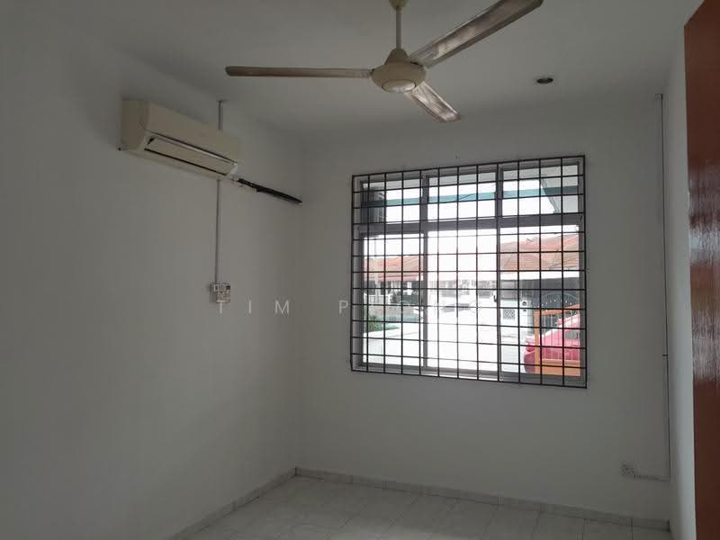 Rumah Teres 1-Tingkat untuk Dijual di Taman Angkasa Nuri (Durian Tunggal) - Tim Piong - Interior - PropertyGuru.com.my