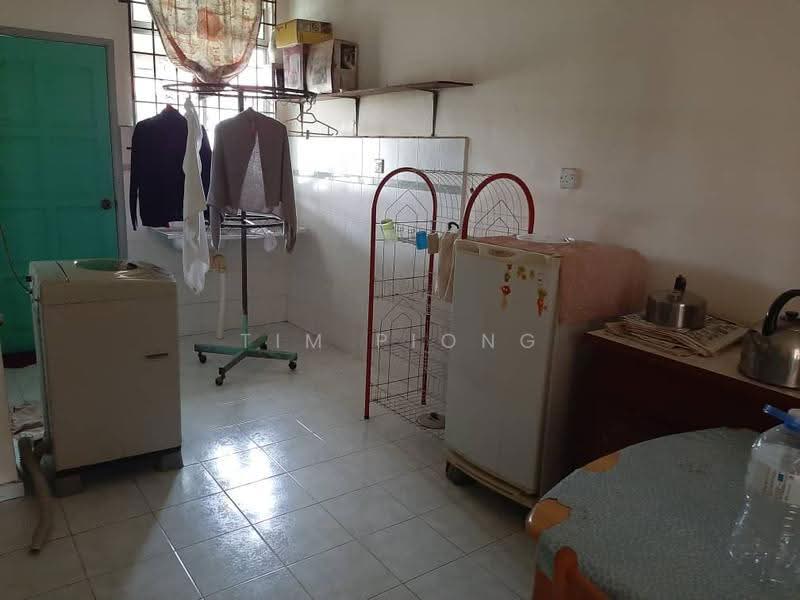 Rumah Teres 1-Tingkat untuk Dijual di Taman Angkasa Nuri (Durian Tunggal) - Tim Piong - Interior - PropertyGuru.com.my