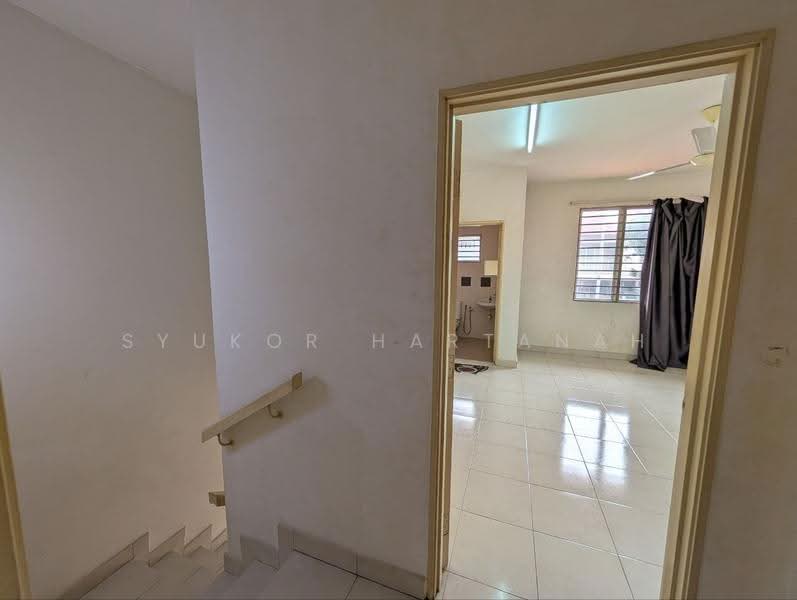 Rumah Teres 2-Tingkat untuk Dijual di Sungai Buloh (Selangor) - Syukor Hartanah - Bathroom - PropertyGuru.com.my