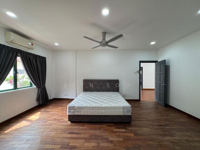 Rumah Banglo untuk Dijual di Bukit Rimau (Shah Alam) - Elyn Soo - Bedroom - PropertyGuru.com.my