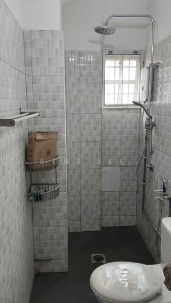 Apartment for Rent at Pangsapuri Mawar - Benz Lee - PropertyGuru.com.my
