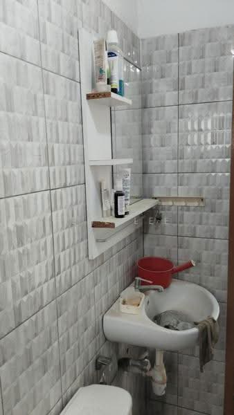 Apartment for Rent at Pangsapuri Mawar - Benz Lee - PropertyGuru.com.my
