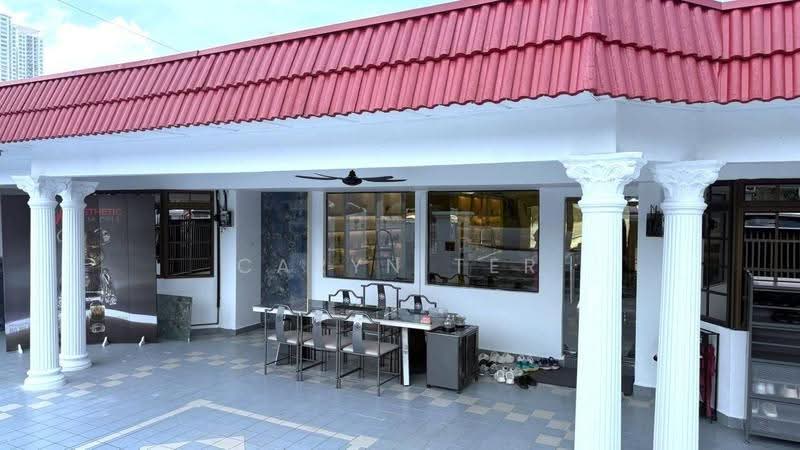 Shop for Rent in Taman Century (Johor Bahru) - Caryn Ter - Exterior - PropertyGuru.com.my