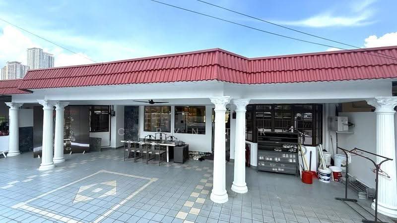 Shop for Rent in Taman Century (Johor Bahru) - Caryn Ter - Exterior - PropertyGuru.com.my