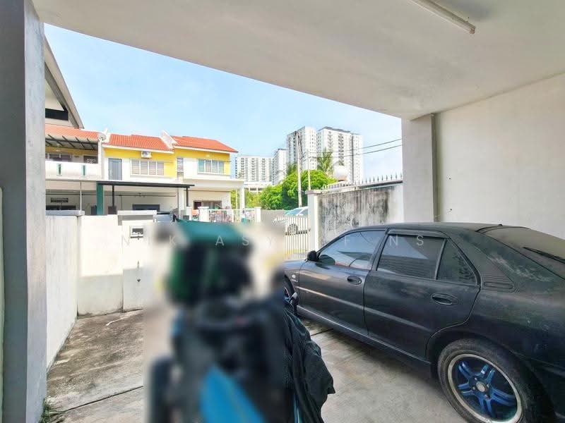 2-storey Terraced House for Sale in Bandar Rinching (Semenyih) - NIK ASYRAF NS - Exterior - PropertyGuru.com.my