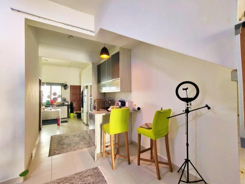 2-storey Terraced House for Sale in Bandar Rinching (Semenyih) - NIK ASYRAF NS - Kitchen - PropertyGuru.com.my