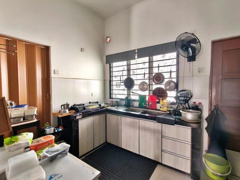 2-storey Terraced House for Sale in Bandar Rinching (Semenyih) - NIK ASYRAF NS - Kitchen - PropertyGuru.com.my