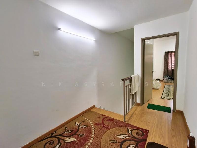 2-storey Terraced House for Sale in Bandar Rinching (Semenyih) - NIK ASYRAF NS - Corridor - PropertyGuru.com.my