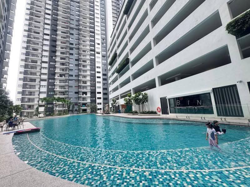 Kediaman Servis untuk Dijual di Huni @ Eco Ardence - Mohd Hazlan bin Mohd Sopi - Pool - PropertyGuru.com.my