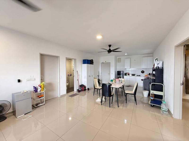 Kediaman Servis untuk Dijual di Huni @ Eco Ardence - Mohd Hazlan bin Mohd Sopi - Living Room - PropertyGuru.com.my
