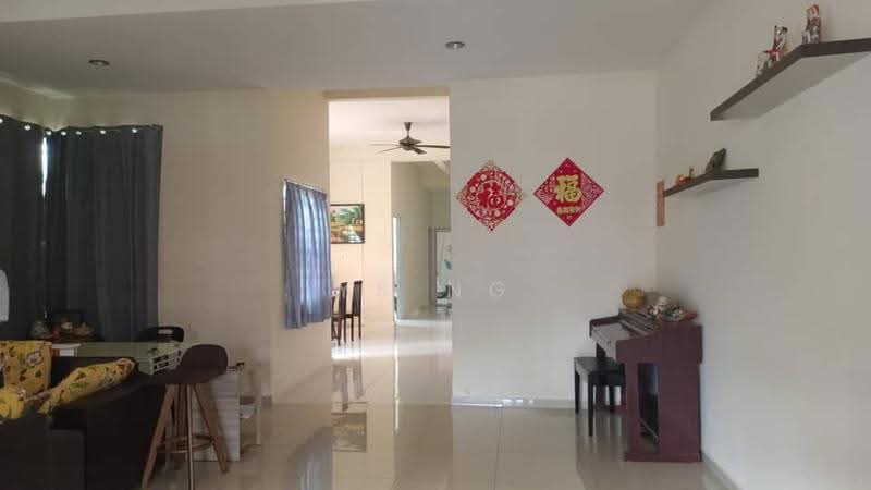 Rumah Teres 2-Tingkat untuk Dijual di Taman Bukit Melaka (Bukit Baru) - Ys Ng - Living Room - PropertyGuru.com.my