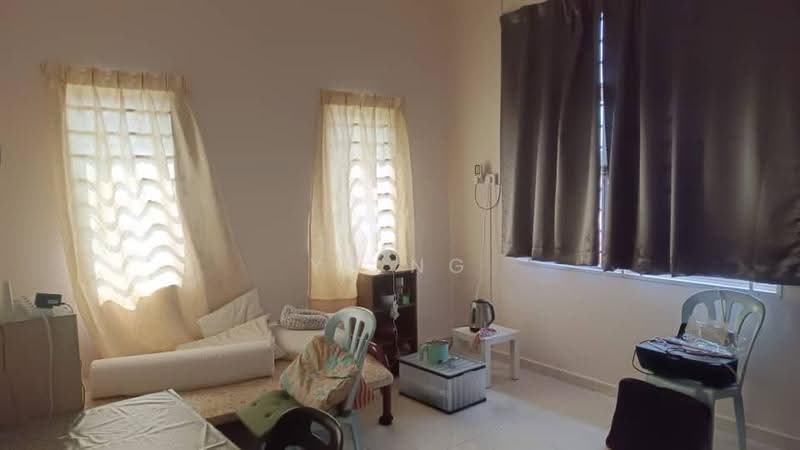 Rumah Teres 2-Tingkat untuk Dijual di Taman Bukit Melaka (Bukit Baru) - Ys Ng - Living Room - PropertyGuru.com.my