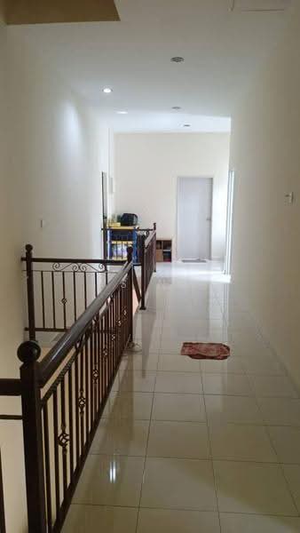 Rumah Teres 2-Tingkat untuk Dijual di Taman Bukit Melaka (Bukit Baru) - Ys Ng - Corridor - PropertyGuru.com.my