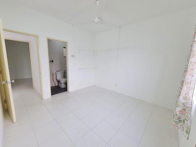 Townhouse for Rent in Taman Putra Perdana (Puchong) - Evan Goh - Bathroom - PropertyGuru.com.my