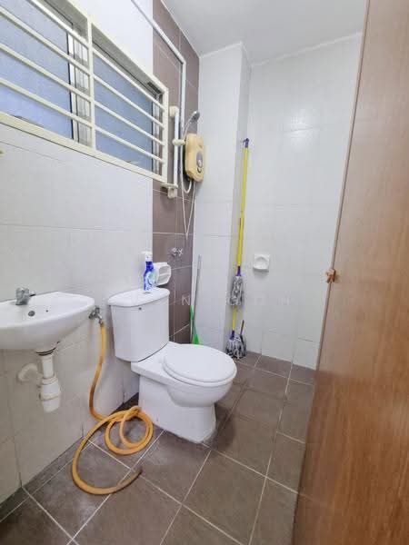 Townhouse for Rent in Taman Putra Perdana (Puchong) - Evan Goh - Bathroom - PropertyGuru.com.my