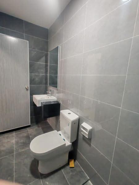 Condominium for Rent at Orchard Ville - Susan Sie - Bathroom - PropertyGuru.com.my