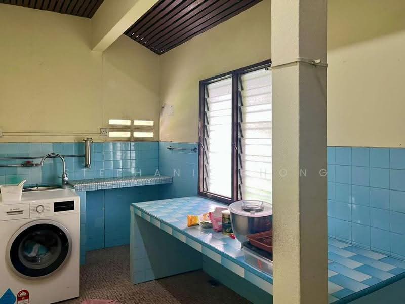 Semi-Detached House for Sale in Kampung Tunku (Petaling Jaya) - Stephanie Chong - Kitchen - PropertyGuru.com.my