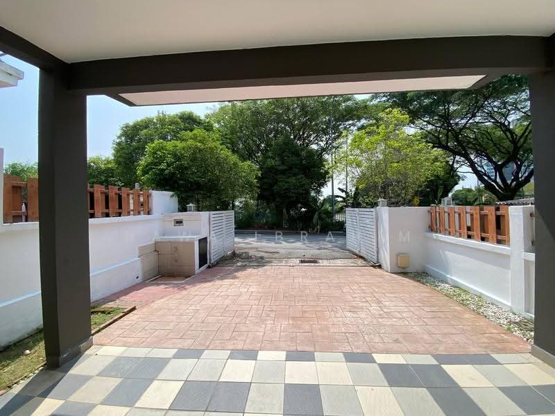 Rumah Teres 2-Tingkat untuk Dijual di Bandar Tun Hussein Onn (Cheras) - Hawa Ibrahim - Exterior - PropertyGuru.com.my