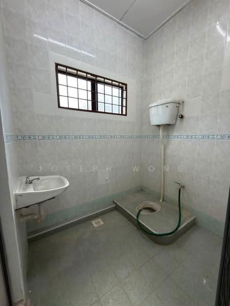 Rumah Teres 2-Tingkat untuk Dijual di Gunung Rapat (Ipoh) - Joseph Wong - Bathroom - PropertyGuru.com.my