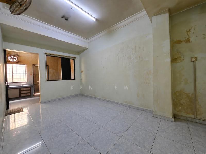 2-storey Terraced House for Sale in Taman Segar (Cheras) - Ken Lew - Kitchen - PropertyGuru.com.my