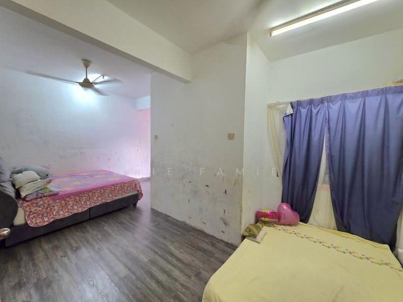2-storey Terraced House for Sale in Seksyen 8 (Bangi) - Amie Famie - PropertyGuru.com.my