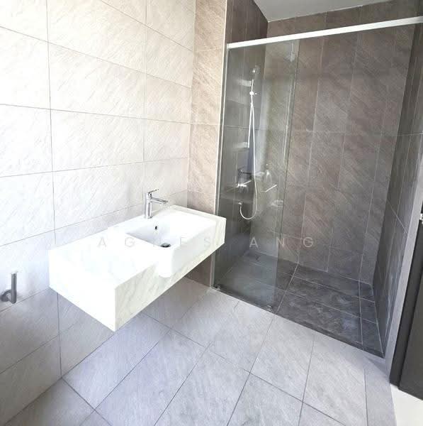 Rumah Berkembar untuk Disewa di Telok Panglima Garang (Selangor) - Agnes Ang - Bathroom - PropertyGuru.com.my