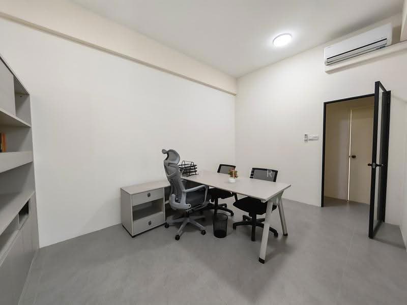 Office for Rent in Austin Perdana (Tebrau) - Caryn Ter - Study - PropertyGuru.com.my