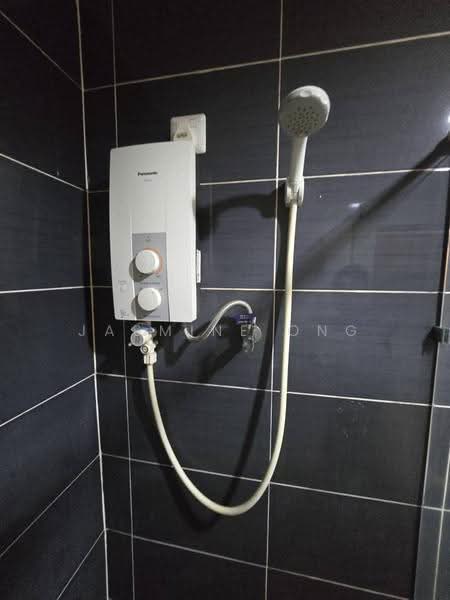 Kediaman Servis untuk Disewa di D'Inspire Residence (Inspira Bestari) - Jasmine Ong - Bathroom - PropertyGuru.com.my