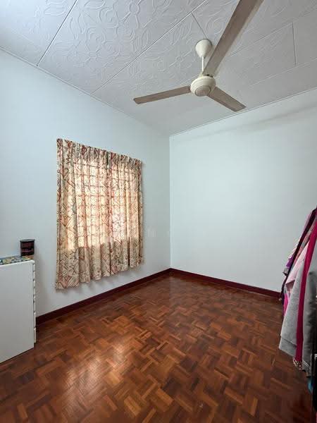 2-storey Terraced House for Sale in Seksyen 7 (Bangi) - Hani Nordin - Bedroom - PropertyGuru.com.my