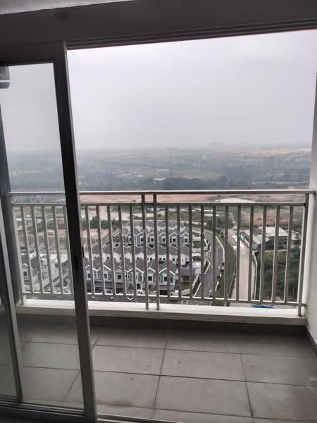 Kediaman Servis untuk Disewa di Centra Residences - Shawn Chan - Balcony - PropertyGuru.com.my