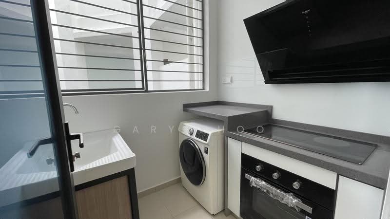 Kondominium untuk Disewa di Queens Residences Q1 @ Queens Waterfront - Gary Khoo - Kitchen - PropertyGuru.com.my
