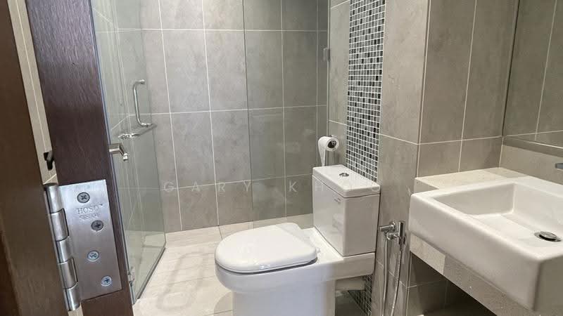 Kondominium untuk Disewa di Queens Residences Q1 @ Queens Waterfront - Gary Khoo - Bathroom - PropertyGuru.com.my