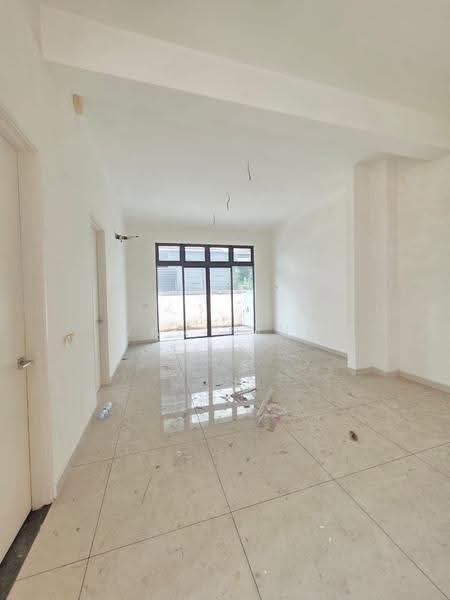 Cluster House for Sale in Eco Botanic (Iskandar Puteri (Nusajaya)) - Wan Ning - Living Room - PropertyGuru.com.my