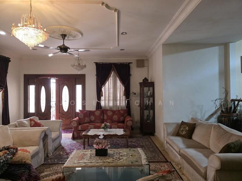 Rumah Berkembar untuk Dijual di Seksyen 9 (Shah Alam) - Joseph Chan - Living Room - PropertyGuru.com.my