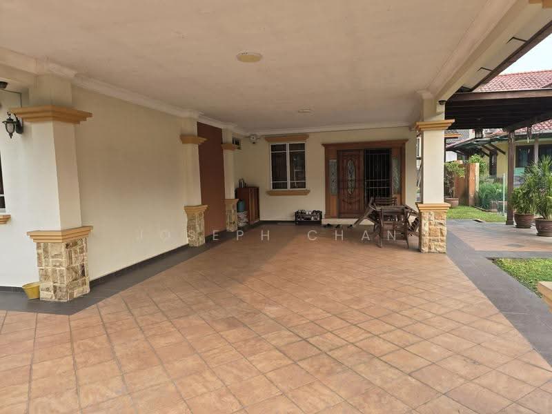 Rumah Berkembar untuk Dijual di Seksyen 9 (Shah Alam) - Joseph Chan - Exterior - PropertyGuru.com.my