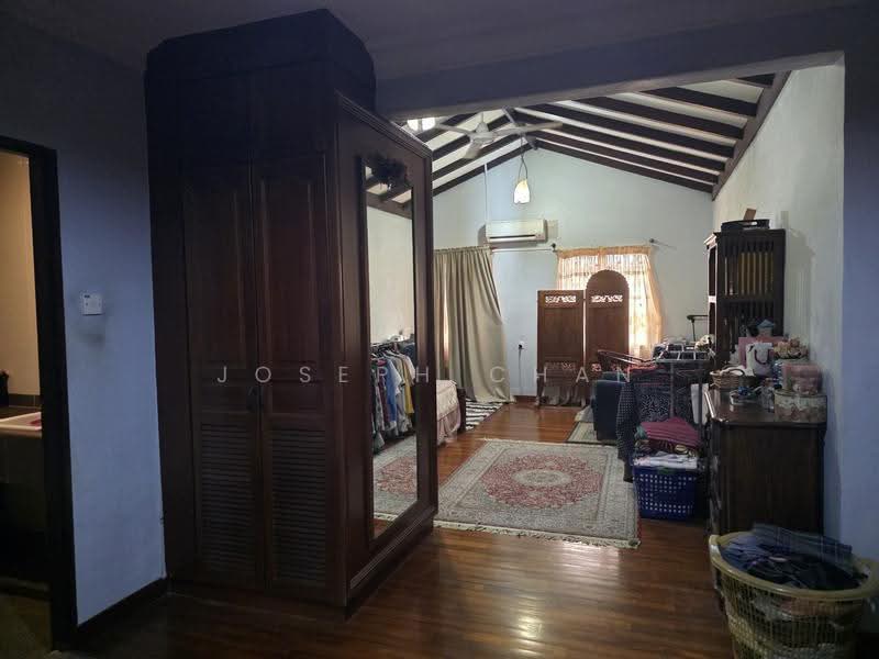 Rumah Berkembar untuk Dijual di Seksyen 9 (Shah Alam) - Joseph Chan - Bedroom - PropertyGuru.com.my