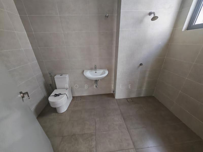 Rumah Berkembar untuk Dijual di Desa Petaling (Kuala Lumpur) - Bobo Lee - Bathroom - PropertyGuru.com.my