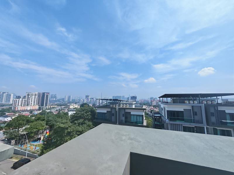 Rumah Berkembar untuk Dijual di Desa Petaling (Kuala Lumpur) - Bobo Lee - Exterior - PropertyGuru.com.my